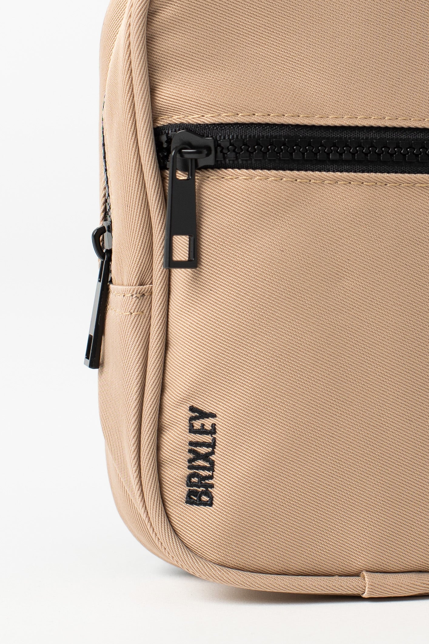 BRIC'S(ブリックス) Brix Life Shoulder Bag, Camel: Handbags: Amazon.com
